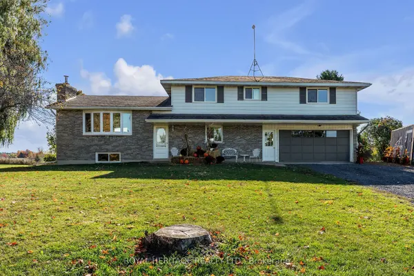 Front Of Leeds & Seeleys Bay, ON K0E 1L0,589 County 2 RD