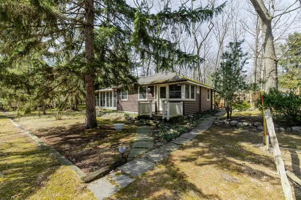 47 Heaman CRES, Lambton Shores, ON N0M 1T0