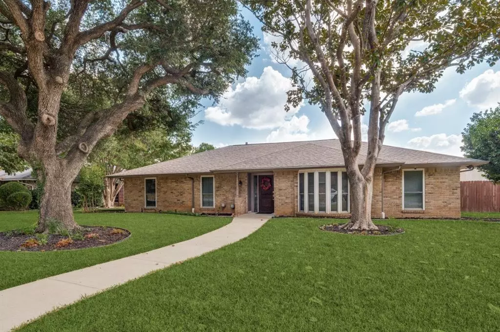 Desoto, TX 75115,1028 Rosewood