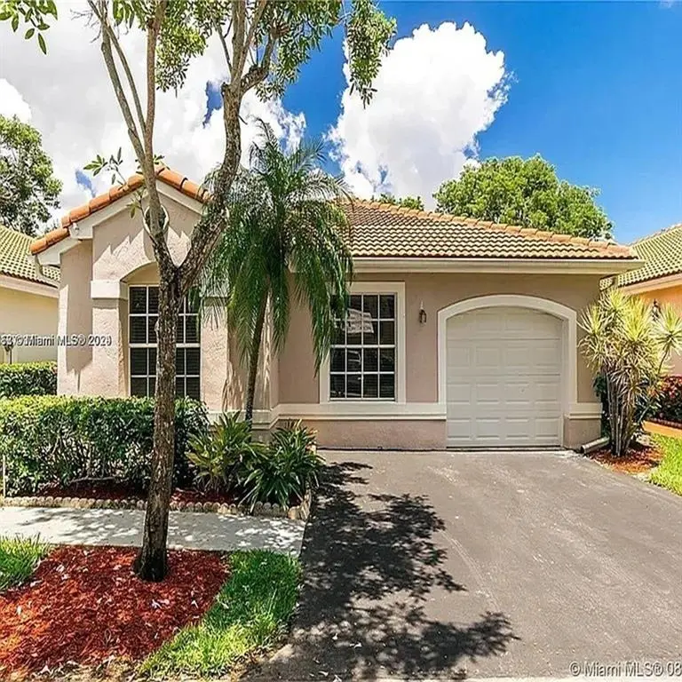 Weston, FL 33326,922 Opal Ter