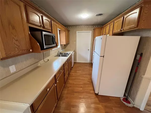 Sherman, TX 75090,2106 Loy Street