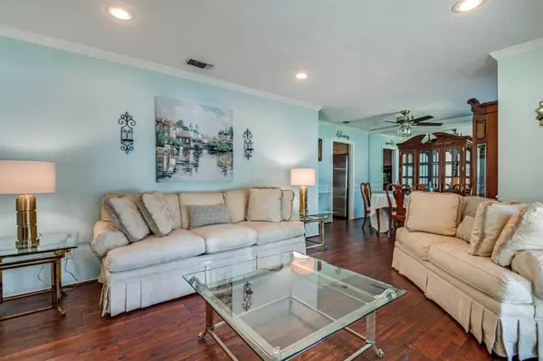 Desoto, TX 75115,1028 Rosewood