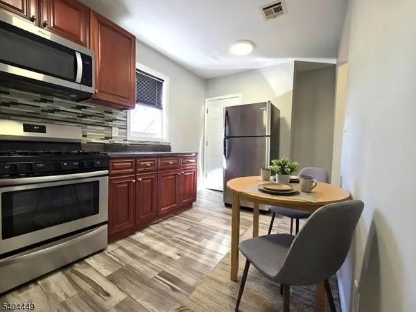 Newark City, NJ 07112,20 Yates Ave