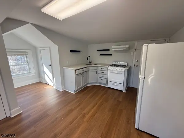 Montclair Twp., NJ 07042,18 Lexington Ave 3F #3F