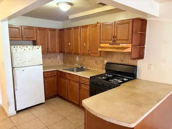 Brooklyn, NY 11208,356 Logan ST