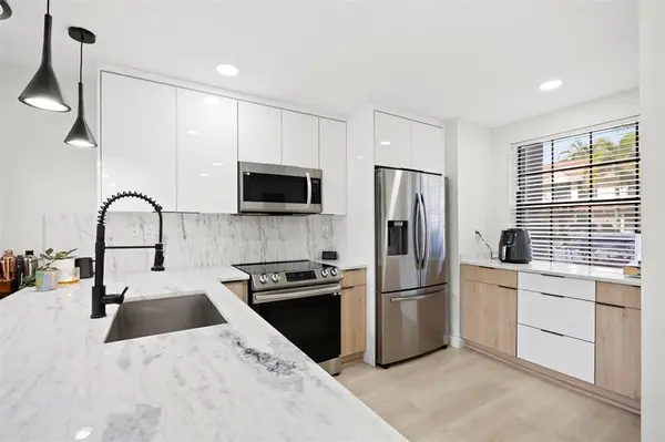 Fort Lauderdale, FL 33311,246 City View Dr #246