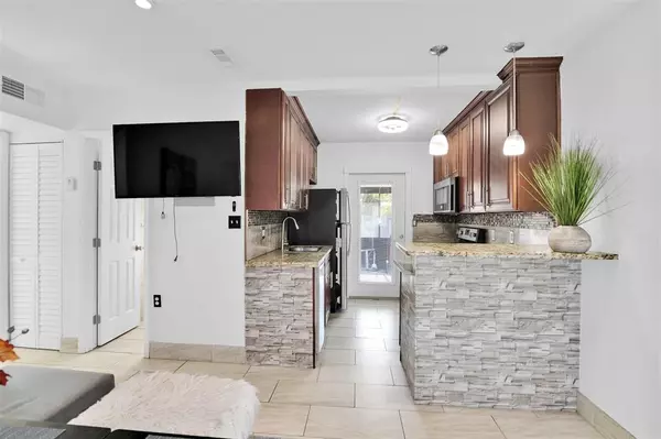 Pompano Beach, FL 33064,1814 NE 53rd Ct