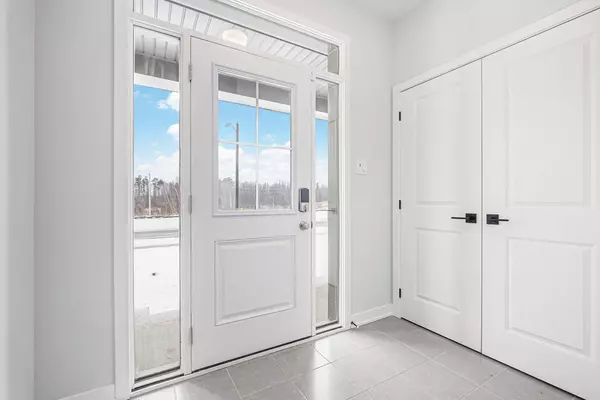 Stittsville - Munster - Richmond, ON K0A 2Z0,712 Cheviot ST