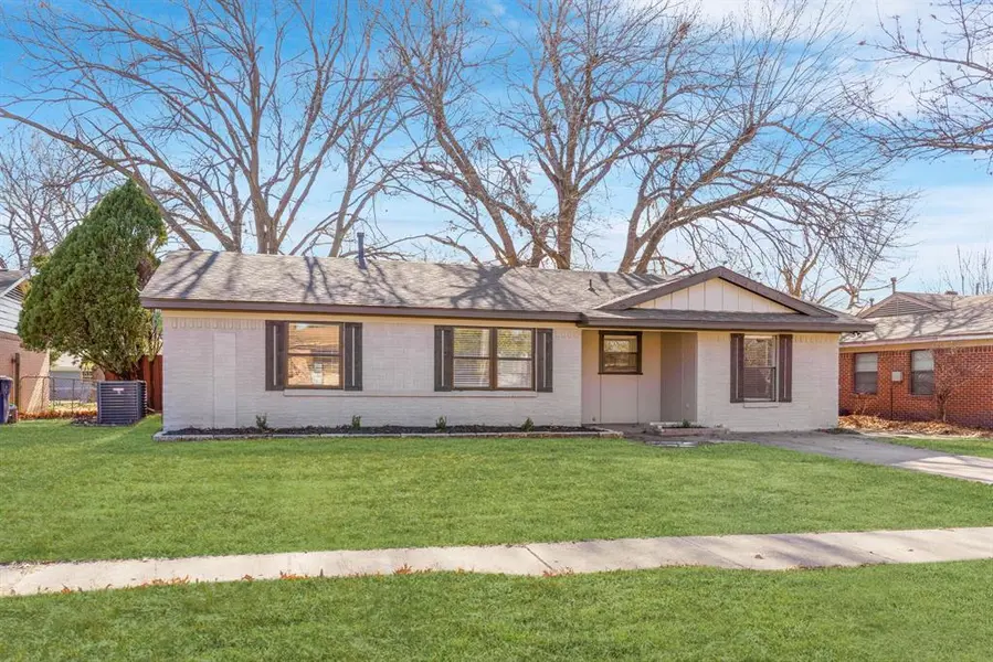 714 Pleasant Valley Road, Garland, TX 75040