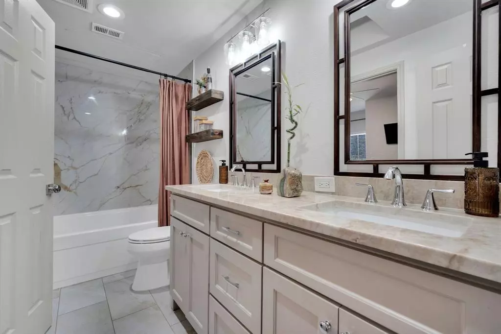 Dallas, TX 75254,5619 Preston Oaks Road #802