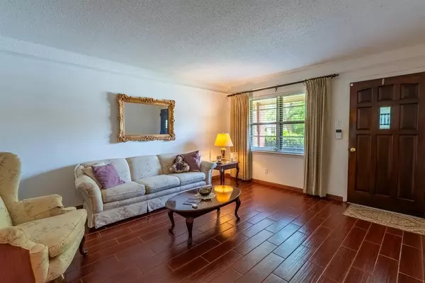 Arlington, TX 76012,1712 Foster Drive