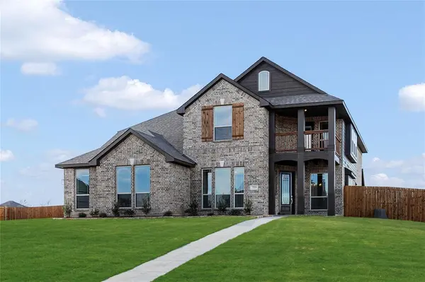 733 Serenity Lane, Red Oak, TX 75154