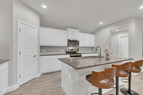 Alvarado, TX 76009,728 Golden Gate Park Road