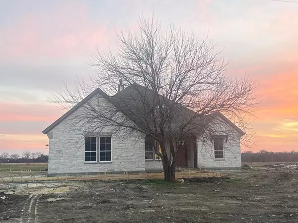 Leonard, TX 75452,325 Cobb Road