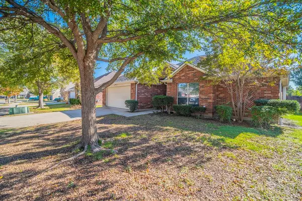 Saginaw, TX 76179,513 Greenvale Court