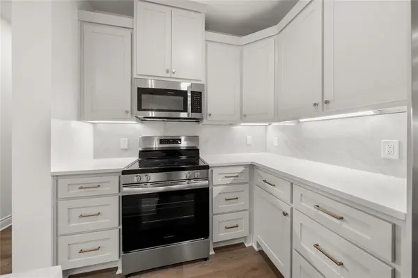 Valley Mills, TX 76689,305 Live Oak Trail