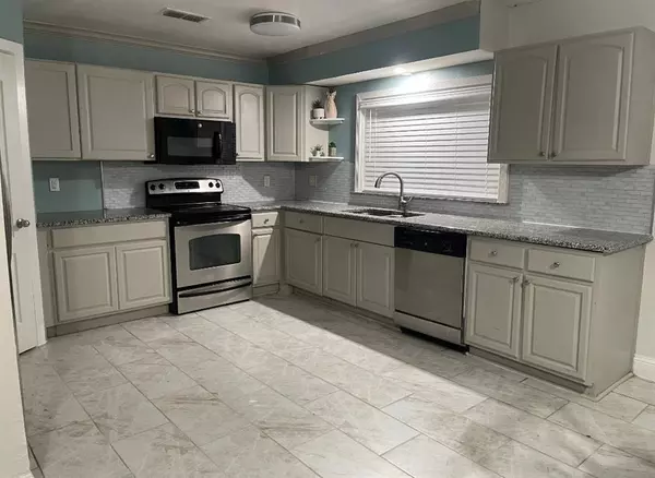 Dallas, TX 75227,2579 Mossglen Drive