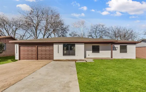 Arlington, TX 76010,2011 E Park Row Drive