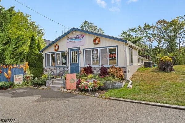 Hackettstown Town, NJ 07840,634 WILLOW GROVE ST.