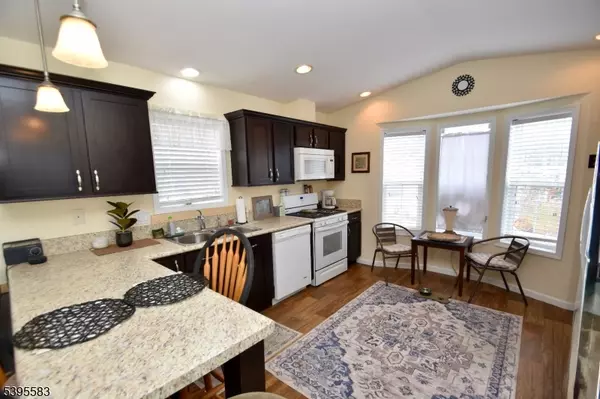 Jefferson Twp., NJ 07438,18 EASY DRIVE