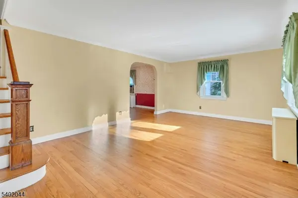 Bloomfield Twp., NJ 07003,208 W Passaic Ave