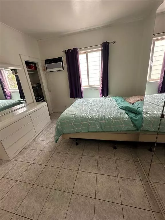 Brooklyn, NY 11223,1945 West 8th ST