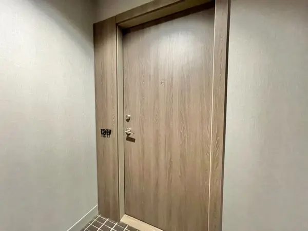 Toronto C01, ON M5V 0P8,576 Front ST W #1217E