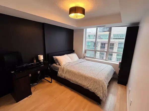 Toronto C01, ON M5H 4E9,140 Simcoe ST #1406