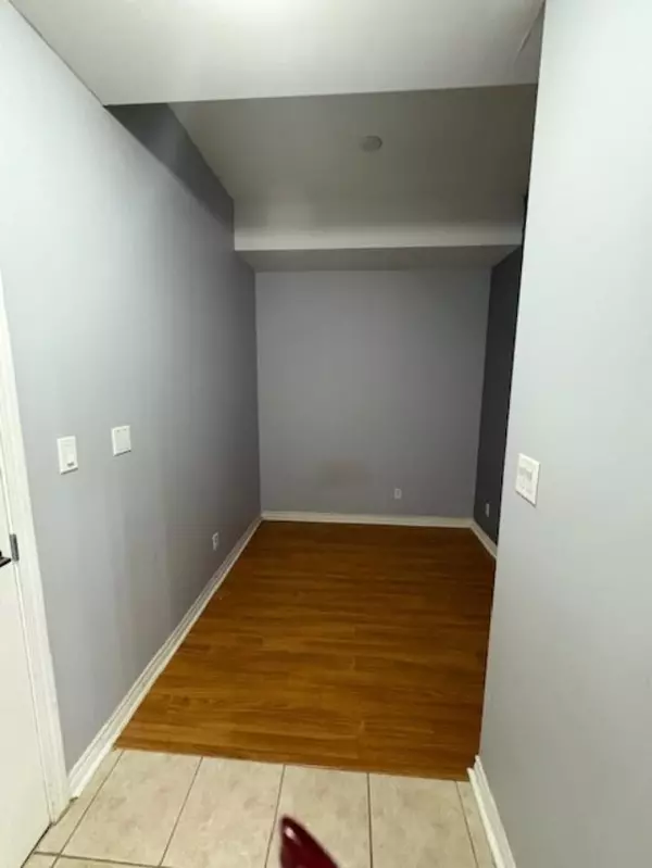 Toronto C15, ON M2K 3B8,2 Rean DR #GV10