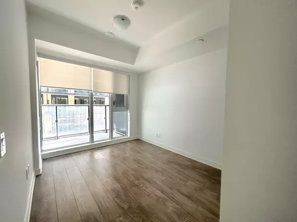 Toronto C01, ON M5V 1Y6,543 Richmond ST W #331