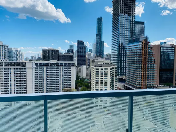 Toronto C08, ON M4Y 0C4,28 Wellesley ST E #2002