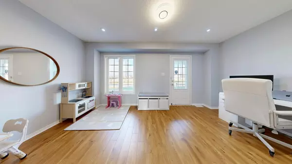 Ajax, ON L1Z 0K8,459 Rossland RD E