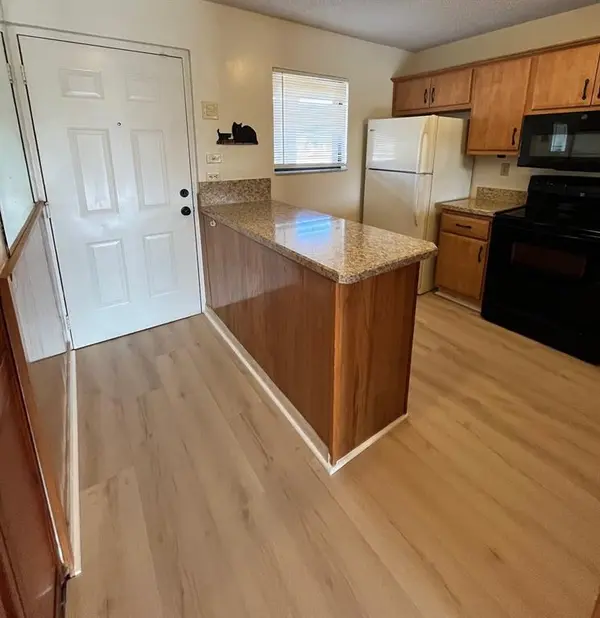 Boca Raton, FL 33428,9449 Boca Cove Cir #914