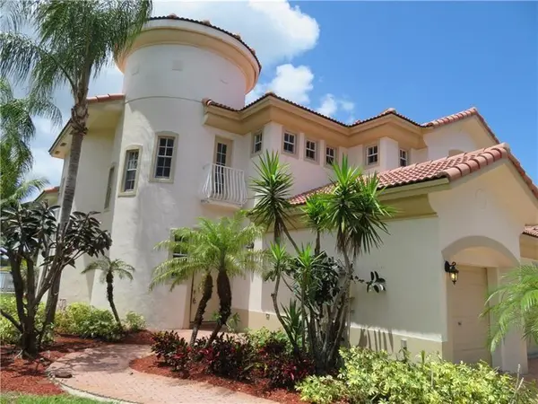 Miramar, FL 33029,19430 SW 30th St