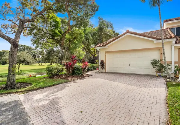 476 W PALM AIRE DR,  Pompano Beach,  FL 33069