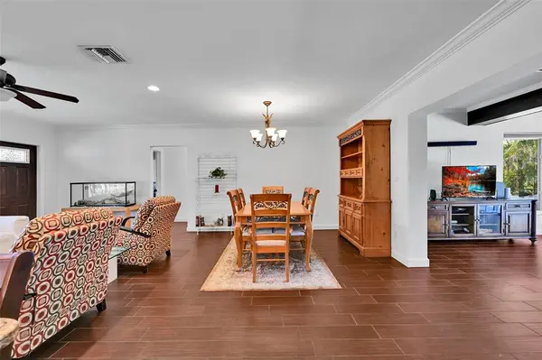 Oakland Park, FL 33334,4401 NE 18th Ave