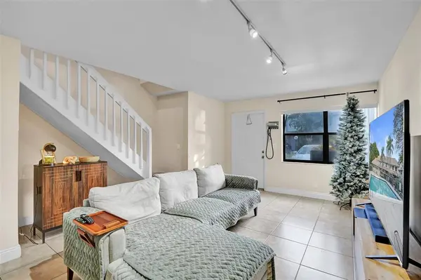 Coral Springs, FL 33071,9851 Riverside Dr