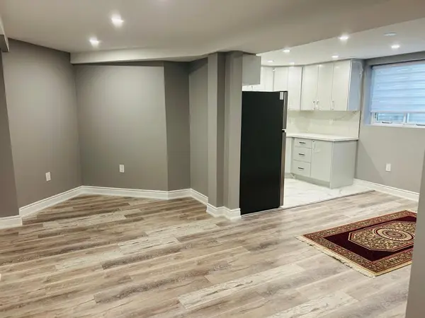 Innisfil, ON L9S 1T9,1120 Leslie DR