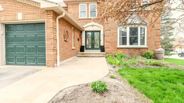 Barrie, ON L4N 7E9,37 Falling Brook DR