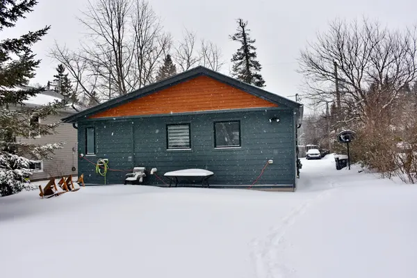 Wasaga Beach, ON L9Z 1W1,15 61st ST S