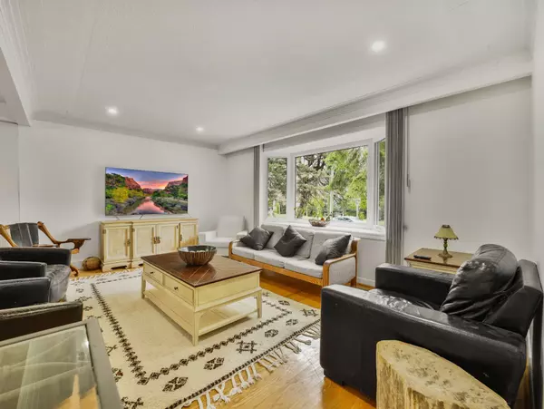 Oakville, ON L6J 2W2,1169 Cynthia LN