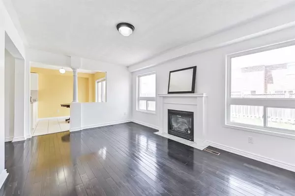 Brampton, ON L7A 3H3,36 Schooner DR #Upper