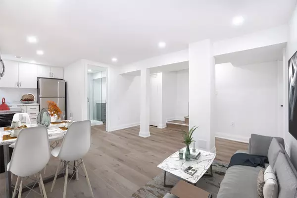 Mississauga, ON L5N 3C2,6272 Kindree CIR #lower