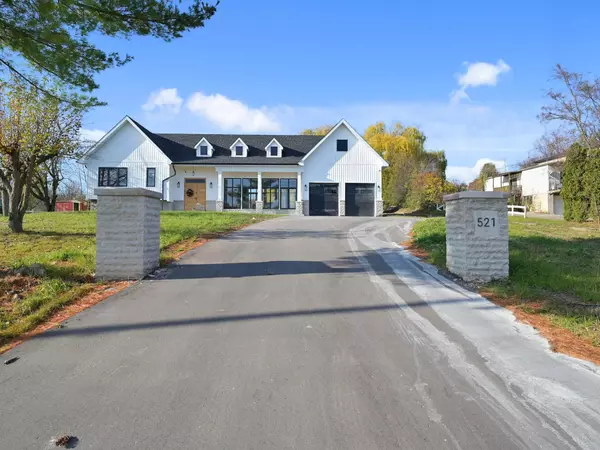 Burlington, ON L7P 4Y6,521 Old York RD