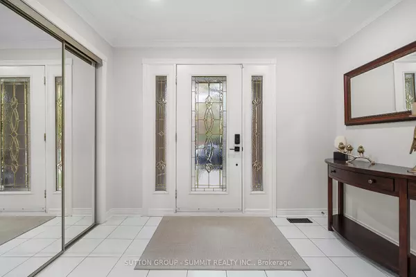 Mississauga, ON L5L 5T9,3353 Loyalist DR