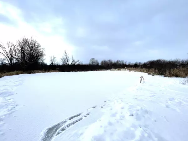 Front Of Leeds & Seeleys Bay, ON K7G 2V3,0 Pelow RD