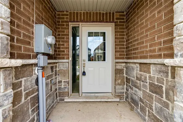 Kitchener, ON N2P 0K3,128 Ian Ormston DR