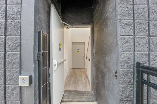 Niagara Falls, ON L2G 1V7,6853- 6871 Lundys LN