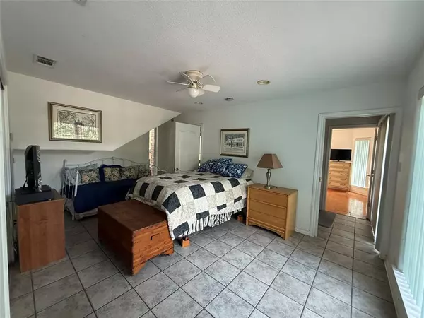 Gainesville, TX 76240,104 Pawnee Trail