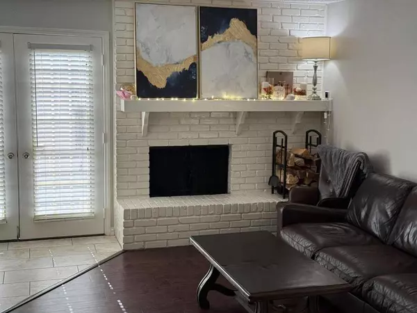 Bedford, TX 76022,832 Chateau Valee Circle